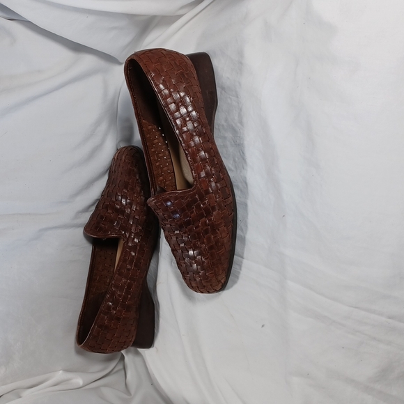 Brown Basket Weave Leather Slip-ons - Picture 5 of 7